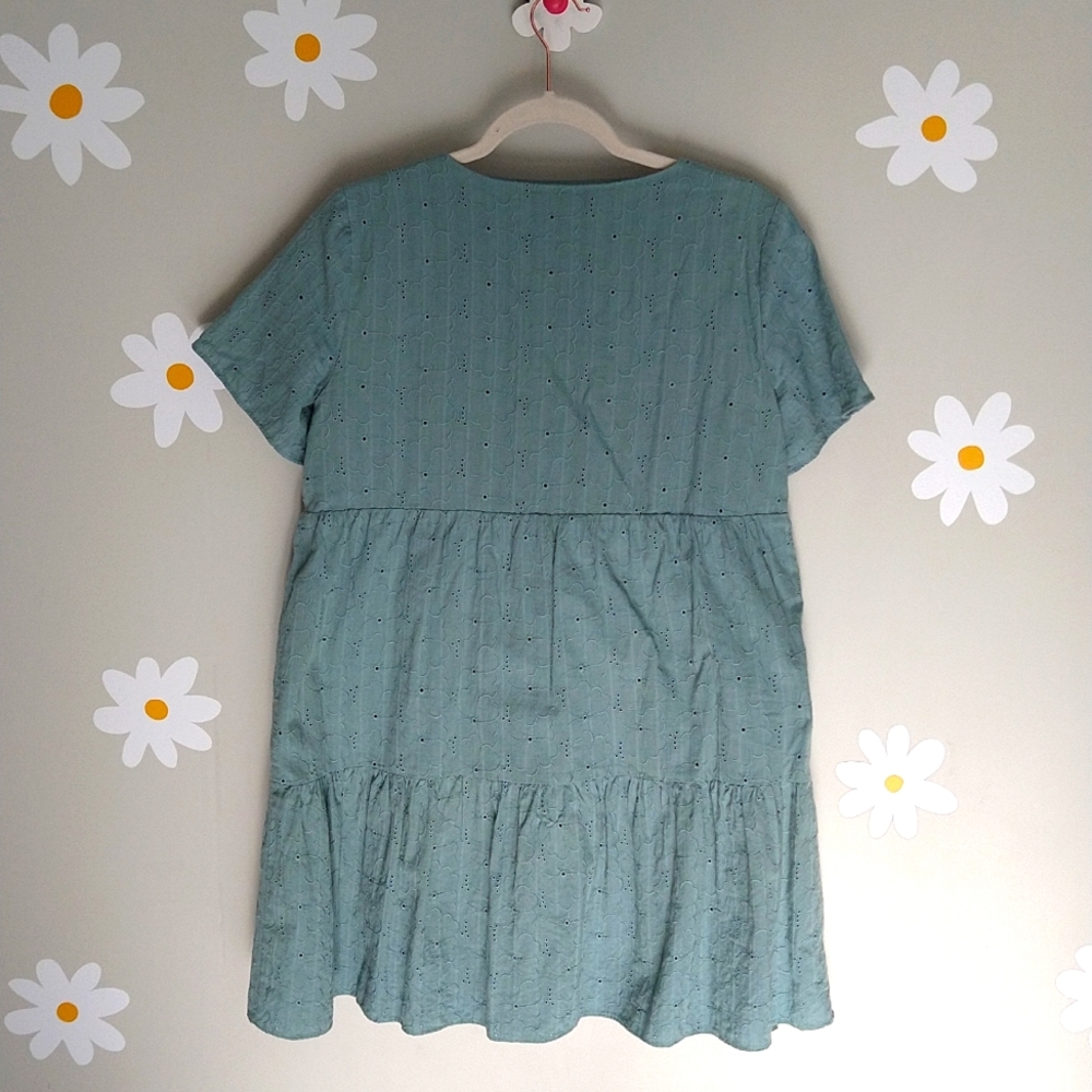 Madewell Embroidered Eyelet Tiered Button-Front Dress in Summer Breeze. - Picture 12 of 12
